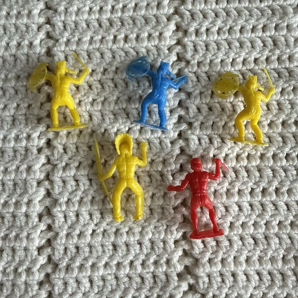 Vintage Marx MPC Set of 5 Indian Figures Fort Apache 1967 Multi-Color USA